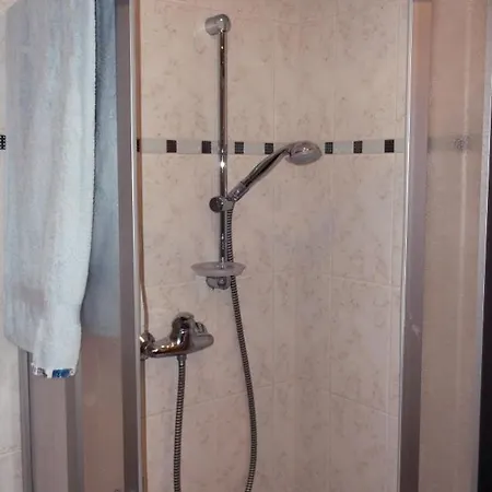 Kleine Einfache In Malerischer Umgebung Salzburgs * Koppl